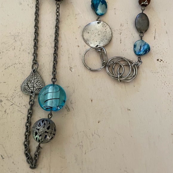 3 Color-Coordinated Necklaces - Picture 5 of 7